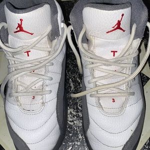 Jordan Sneakers (Kids)